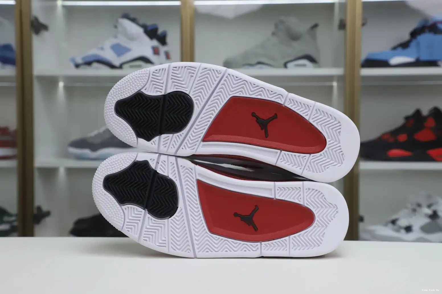 Kimikick AIR ALTERNATE RETRO JORDAN4 89 0702